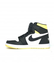 Кроссовки Nike Air Jordan желто-черные с белым